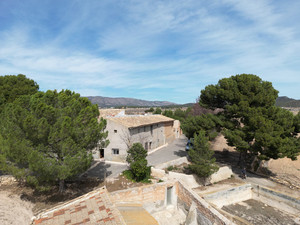 6 slaapkamer Villa te koop in Monovar