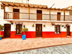 Grondstuk te koop in Estepona