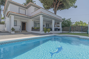 5 slaapkamer Villa te koop in Marbella