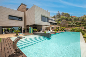 8 slaapkamer Villa te koop in Malaga