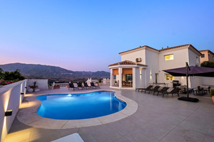 6 slaapkamer Villa te koop in Mijas