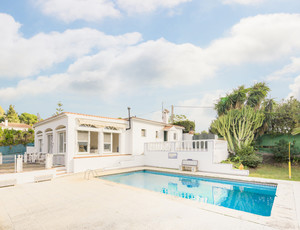 3 slaapkamer Villa te koop in Estepona