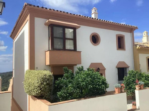 2 slaapkamer Rijtjeshuis te koop in Benahavis
