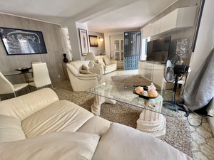 2 slaapkamer Commercieel te koop in Marbella