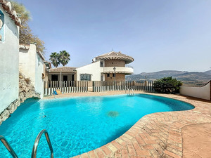 6 slaapkamer Villa te koop in La Vinuela