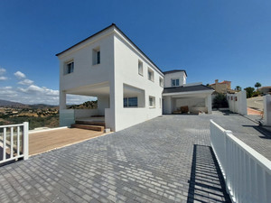 4 slaapkamer Villa te koop in Mijas