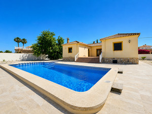 4 slaapkamer Villa te koop in Catral