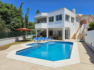 4 slaapkamer Villa te koop in Mijas