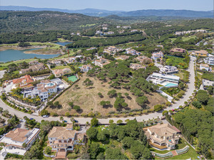 Grondstuk te koop in Sotogrande