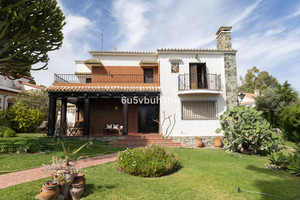 6 slaapkamer Rijtjeshuis te koop in Malaga