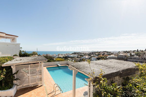 4 slaapkamer Villa te koop in Fuengirola