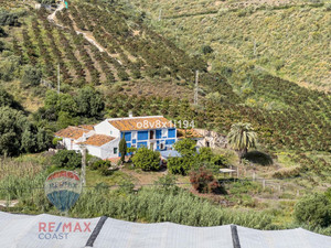 8 slaapkamer Villa te koop in Velez-Malaga