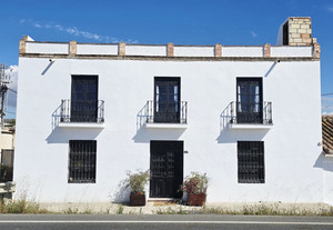 4 slaapkamer Rijtjeshuis te koop in Velez-Malaga