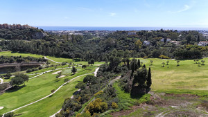 Grondstuk te koop in Benahavis