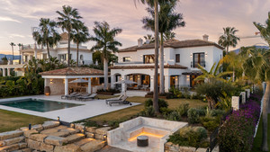 4 slaapkamer Villa te koop in Malaga