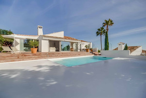 4 slaapkamer Villa te koop in Benalmadena