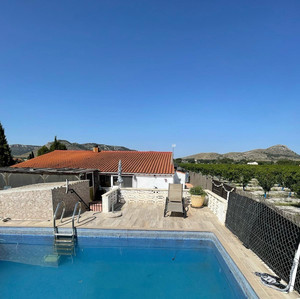 5 slaapkamer Villa te koop in Villena