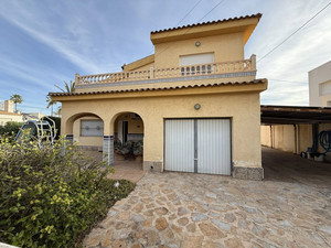 6 slaapkamer Villa te koop in Torrevieja