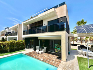 4 slaapkamer Villa te koop in Orihuela