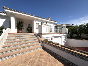 4 slaapkamer Villa te koop in Alhaurin de la Torre