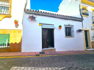 3 slaapkamer Villa te koop in Estepona