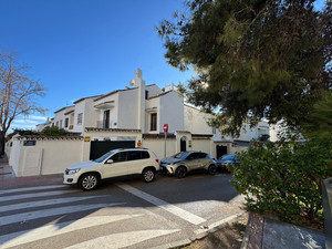 4 slaapkamer Rijtjeshuis te koop in Marbella