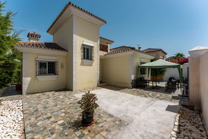 4 slaapkamer Villa te koop in Coin