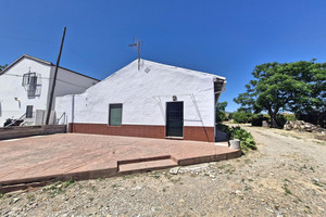 4 slaapkamer Villa te koop in Malaga