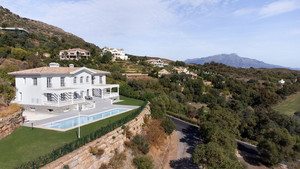 6 slaapkamer Villa te koop in Benahavis