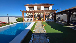 6 slaapkamer Villa te koop in Alhaurin de la Torre