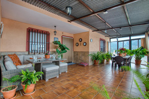 4 slaapkamer Villa te koop in Alcaucin