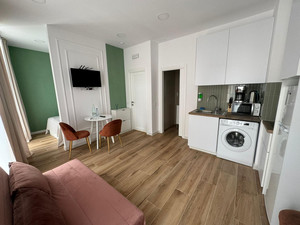 9 slaapkamer Commercieel te koop in Alicante