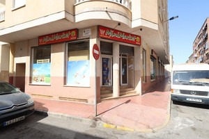 Commercieel te koop in Torrevieja