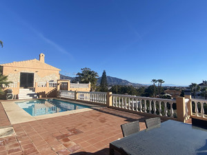 6 slaapkamer Villa te koop in Mijas