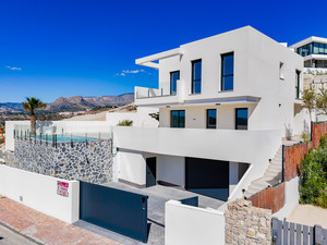 4 slaapkamer Villa te koop in Finestrat