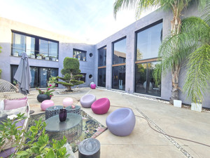 5 slaapkamer Villa te koop in Estepona