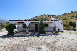3 slaapkamer Villa te koop in Canillas de Aceituno