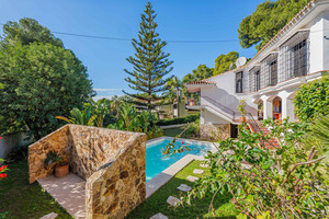 4 slaapkamer Villa te koop in Malaga
