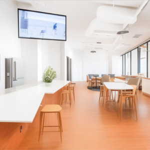 6 slaapkamer Commercieel te koop in Marbella