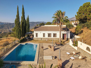 4 slaapkamer Villa te koop in Alozaina