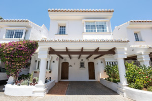 4 slaapkamer Rijtjeshuis te koop in Mijas