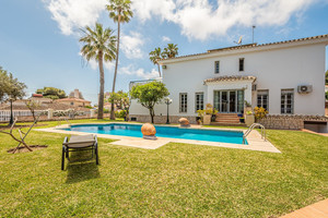 6 slaapkamer Villa te koop in Benalmadena