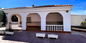 5 slaapkamer Villa te koop in Elche
