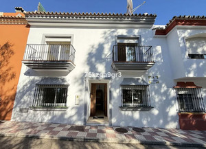 4 slaapkamer Rijtjeshuis te koop in Estepona
