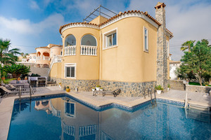 4 slaapkamer Villa te koop in Orihuela