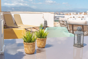 6 slaapkamer Rijtjeshuis te koop in Malaga