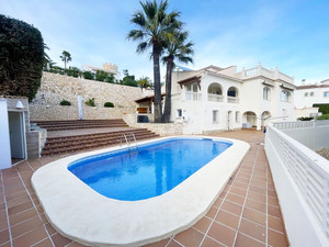 6 slaapkamer Villa te koop in Calpe