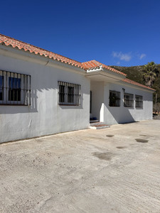 4 slaapkamer Villa te koop in Tarifa