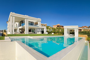 5 slaapkamer Villa te koop in Malaga