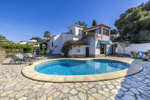 4 slaapkamer Villa te koop in Javea